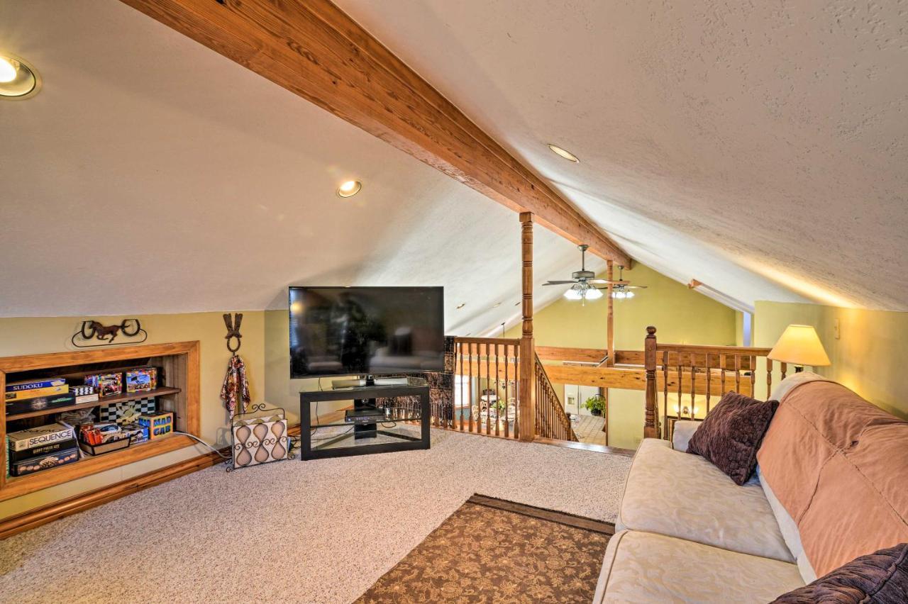 Private Family Home With Deck, Porch And Forest Views! McComas Beach Kültér fotó