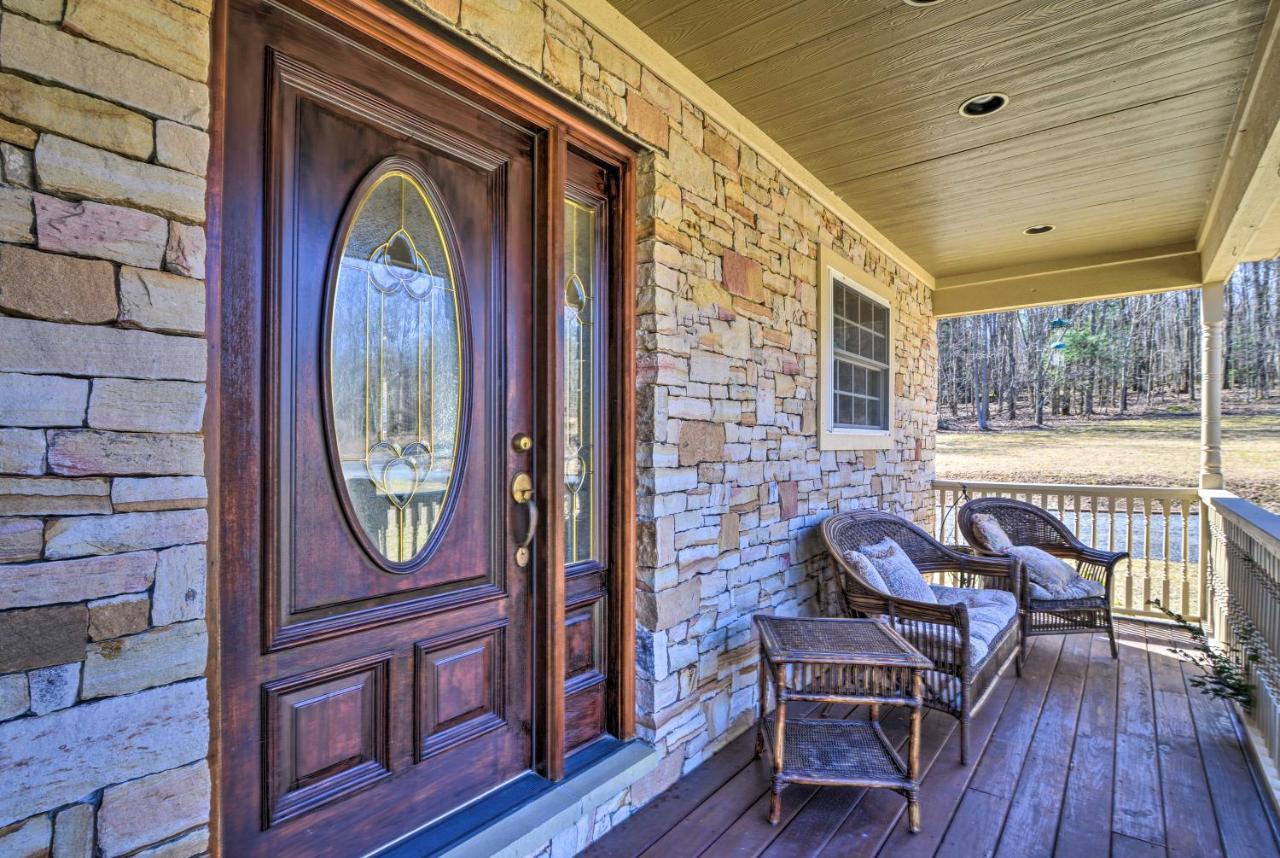Private Family Home With Deck, Porch And Forest Views! McComas Beach Kültér fotó